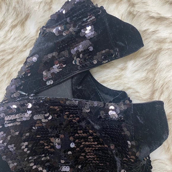 Forever 21 Black Velvet Sequins Mini Club Dress - Picture 4 of 4